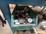 a picture of a machine that is sitting on a table