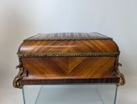 Charmant coffret à bijoux en riche marqueterie de bois et os… (photo 5)