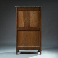 Chiffonnier en noyer et placage de ronce de noyer mouluré si… (photo 2)