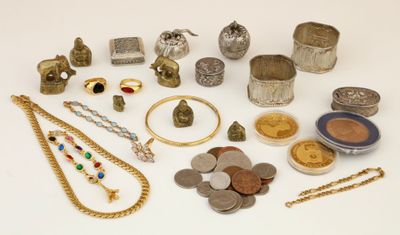 a lot of items that are sitting on a table