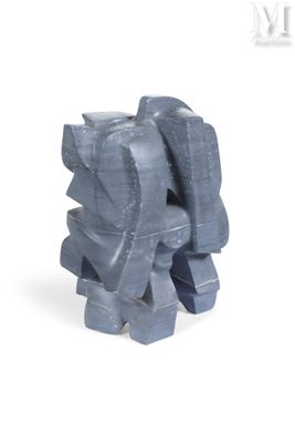 une image représentant un petit éléphant en plastique