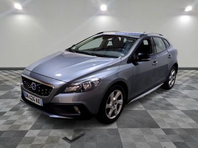 VOLVO - V40 CROSS COUNTRY D2 115 MOMENTUM - GO - Mise en ser…