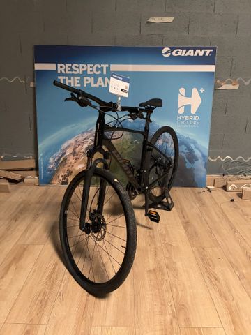 GIANT – Vélo musculaire Roma 2 Disc. Taille L. Black 