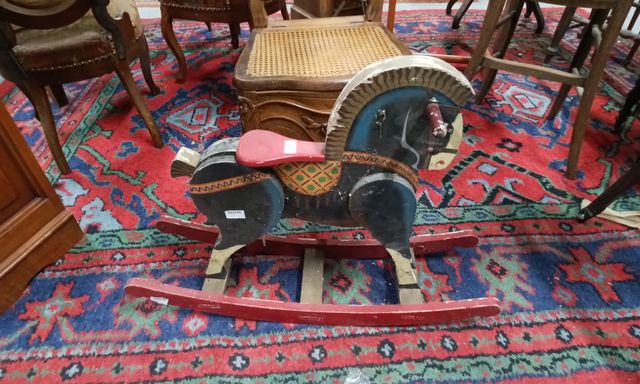 Cheval à bascule en bois vintage 