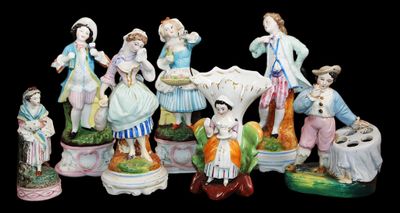 Ensemble en porcelaine ou biscuit de porcelaine polychrome, …