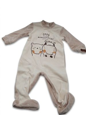CHICCO - Cette grenouillère pour bébé de taille 62 affiche d…