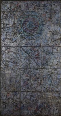 une image représentant un tableau sur fond bleu et noir