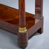 Console en acajou et placage d’acajou reposant sur deux pied… (photo 5)