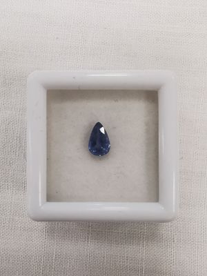 SAPHIR bluish purple VS Ceylan poire 6,8 x 4,2 0,65ct