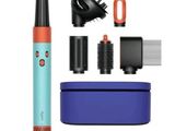 une image représentant un sèche-cheveux bleu et orange ainsi que des peignes
