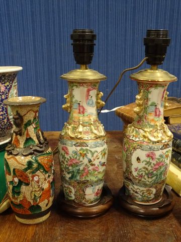 Canton : paire de vase transformés en lampes (H totale : 37), joi...