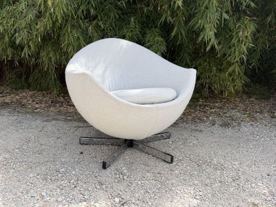 Pierre GUARICHE (1926-1995).Fauteuil pivotant, modèle "Mars"…