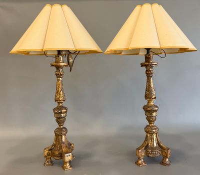 paire de lampes de table anciennes en laiton