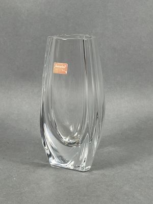 BACCARAT (Lorraine). Petit vase soliflore, modèle "Bouton-d'…