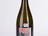 une bouteille de vin sur laquelle figure l'image d'un homme