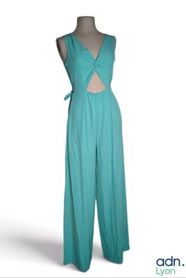 an image of a woman ' s dress on a mannequin mannequin
