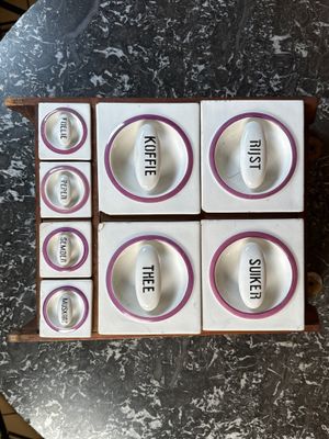 SÉRIE À ÉPICES en faience avec son meuble de rangement en bo… - Photo 1