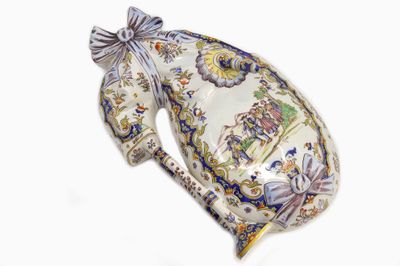 DESVRES FOURMAINTRAUX - Fin du XIXe siècle Bouquetière en fa…