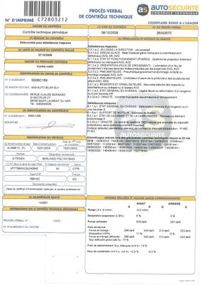 un gros plan d'un document portant un code-barres
