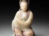 une image représentant une statue d'une femme assise en position du lotus