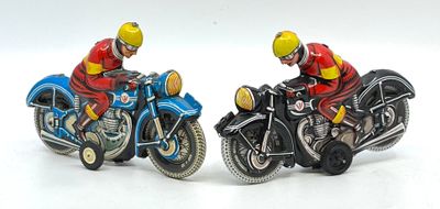 JW Western Germany. Ensemble de deux motards mécaniques en t…