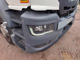 a close up of the front bumper of a truck