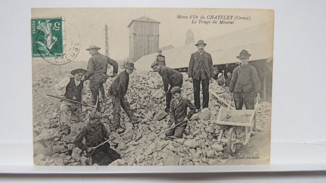 Le Châtelet : Mines d’Or. Triage du minerai. TBE.