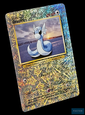 une image représentant une carte Pokémon avec des feux d'artifice en arrière-plan