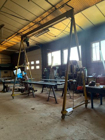 Portique mobile avec palan Verlinde capacité 1T