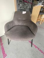 Fauteuil CELIN en tissu velours jaune capitonné + Fauteuil J… (photo 3)