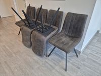 Ensemble de mobilier comprenant 2 tables (démontées), 6 chai… (photo 4)