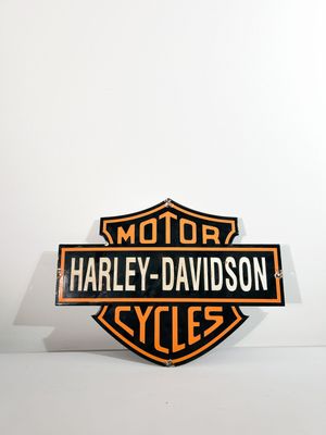 Plaque émaillée d'après Harley Davidson Dimensions : 37 x 50 cm Petits