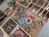 a lot of tools that are sitting on a table