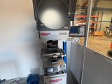 une image d'une machine dans un entrepôt