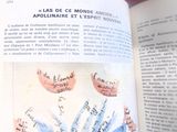 un livre ouvert sur lequel figurent l'image d'une main humaine et celle d'une autre main humaine posée dessus