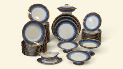 a picture of a group of blue and white plates and bowls