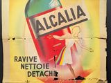 une vieille affiche représentant une femme tenant une bouteille d'alcool