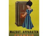 une photo d'une femme en robe bleue debout devant un téléviseur