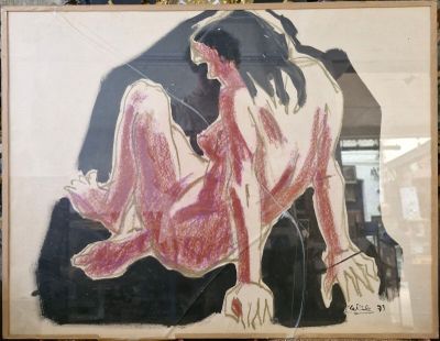 un dessin représentant une femme assise par terre