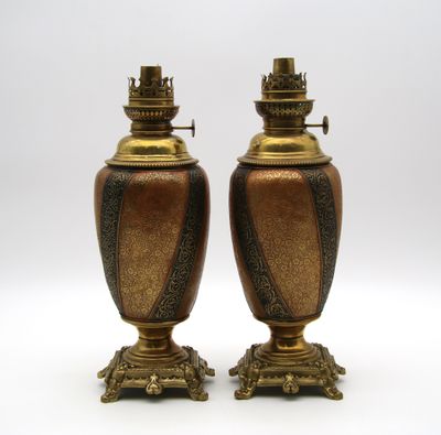 deux vases superposés