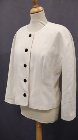 WEILL Paris – Veste en crêpe blanc. Taille 42 à vue. Bon état