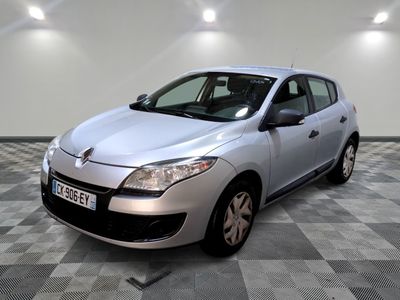RENAULT - MÉGANE III DCI 110 FAP ECO2 AUTHENTIQUE - GO - Mis…