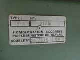 a label on the side of a machine that says homologation accorde