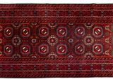 un tapis rouge sur fond blanc