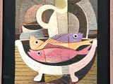 un tableau représentant un poisson et une cruche posés sur une table