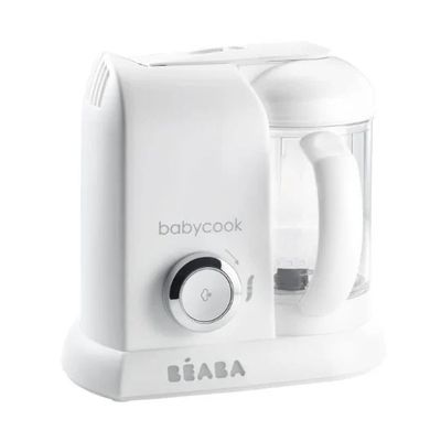 un mixeur Babycook posé sur une table blanche