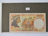 un ancien billet de banque sur lequel figure le portrait d'une femme