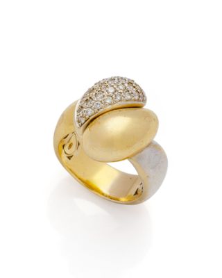 une bague en or et diamants