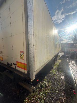 SREM FOURGON SRT DH-168-TS Type constructeur : SRD338C N°de …