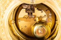Ensemble de cheminée en trois pièces, composé d’une horloge … (photo 4)